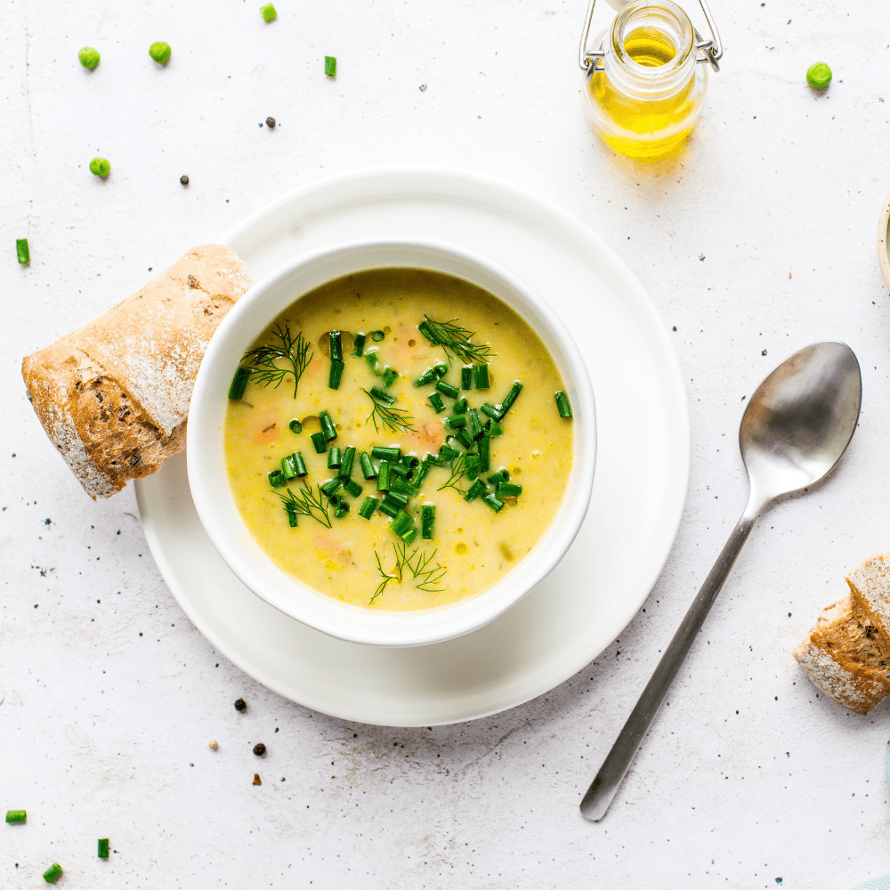 jarzynowa z natką pietruszki z pieczywem